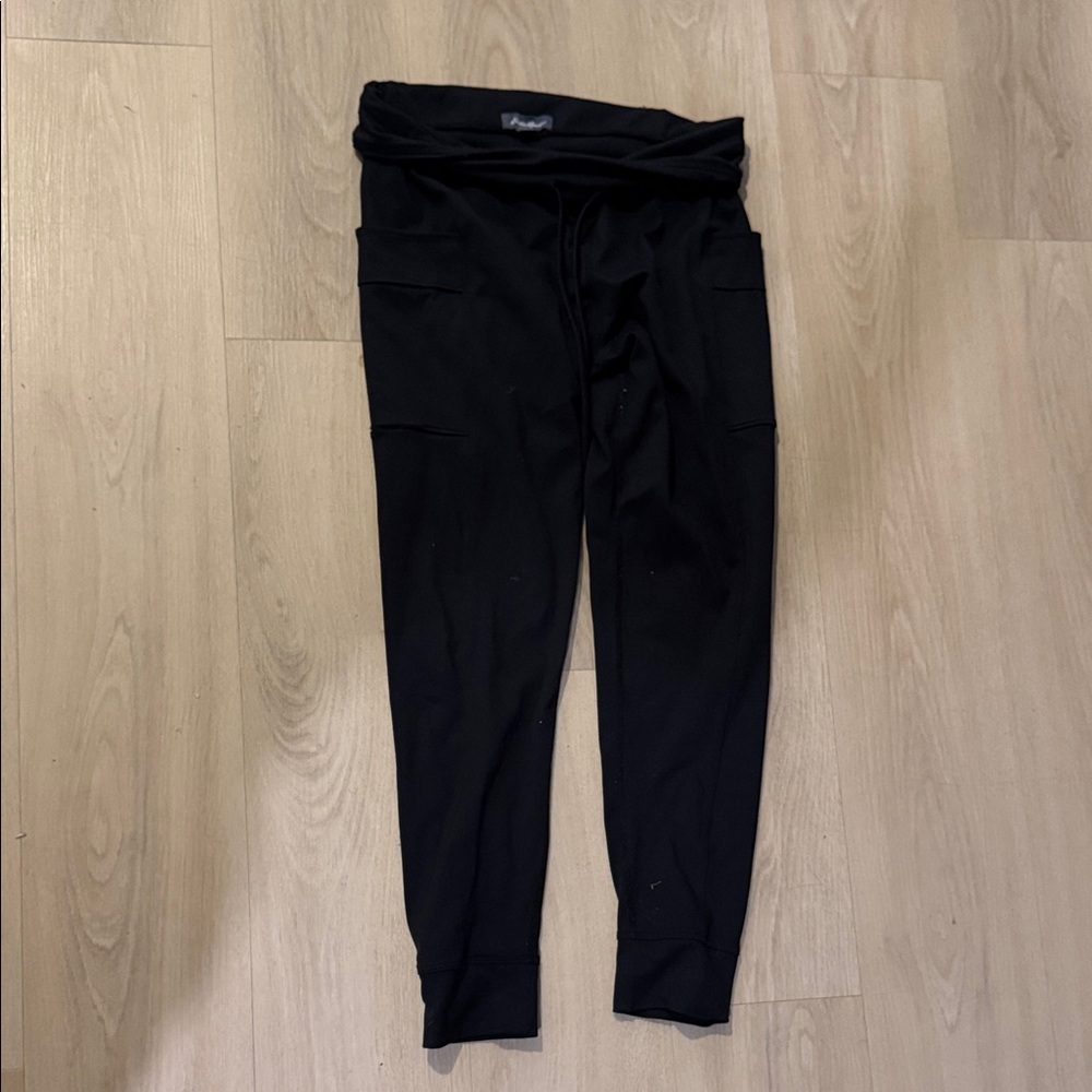 Eddie Bauer Black Activewear Pants